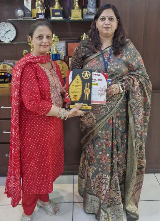 ​BVM Kitchlu Nagar Ludhiana - Mrs Nivia Mahajan Grabs Distinction in G.S. Memorial 2025